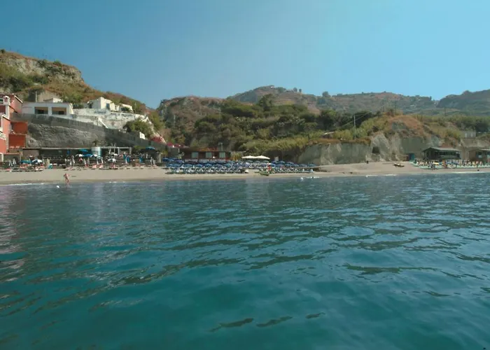 Отель Olmitello - Cucina Vegetariana Bio E Tradizionale 3*