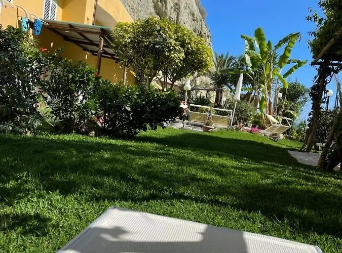 Olmitello - Cucina Vegetariana Bio E Tradizionale Hotel 3*